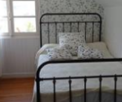 APPARTEMENT DANS MAISON